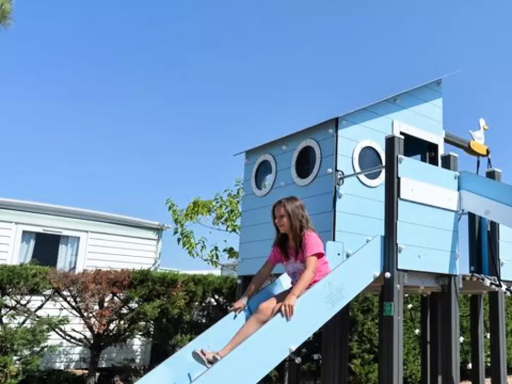 Camping Le Pavillon Bleu  3 étoiles★★★