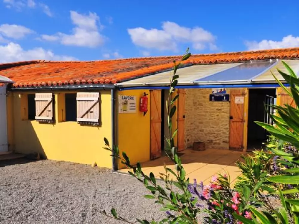 Camping Le Pavillon Bleu  3 étoiles★★★