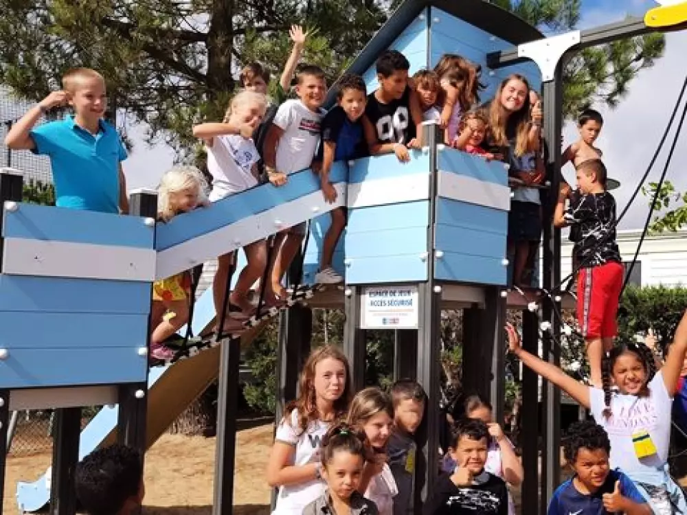 Camping Le Pavillon Bleu  3 étoiles★★★