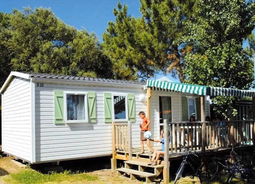 Camping Les Flots Bleus 4 étoiles★★★★