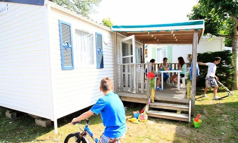 France - Atlantique Nord - La Faute sur Mer - Camping Les Flots Bleus 4*