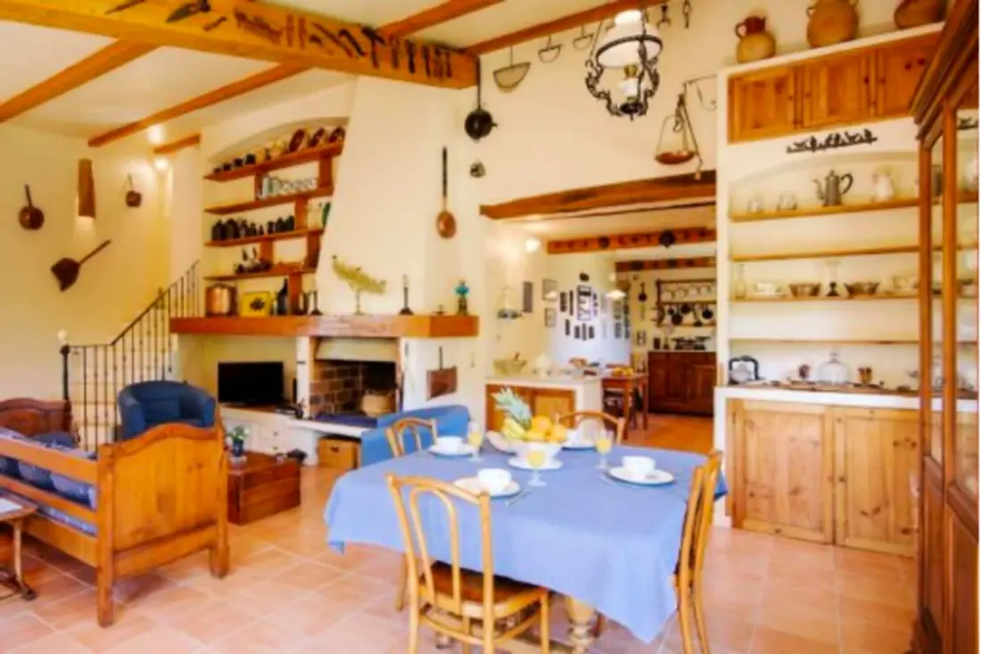 Maison Charmante à La Garde Freinet Avec Jardin