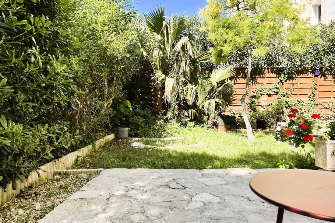 Appartement Avec Jardin à La Garde