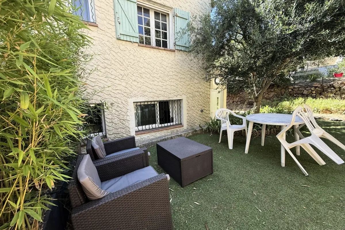 Studio Moderne, Climatisé, Avec Grande Terrasse - La Garde - - La Garde - 1