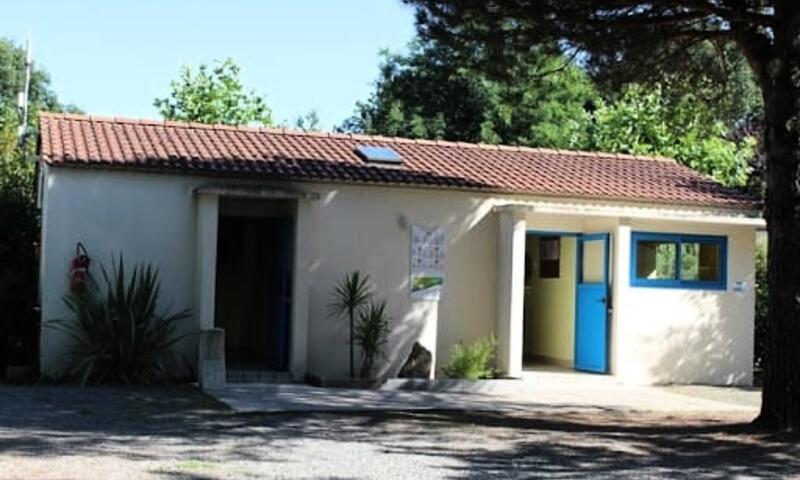 Flower Camping Le Pavillon *** - La Mothe Achard - 24
