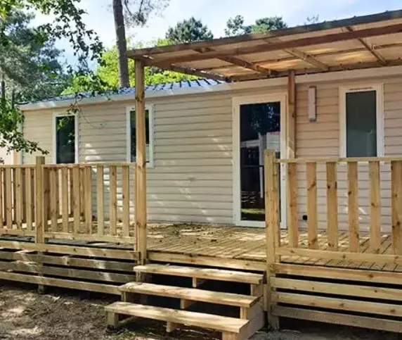 Camping La Pinède