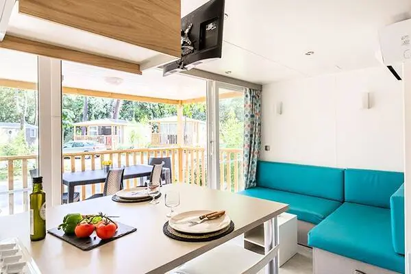 Camping La Pinède