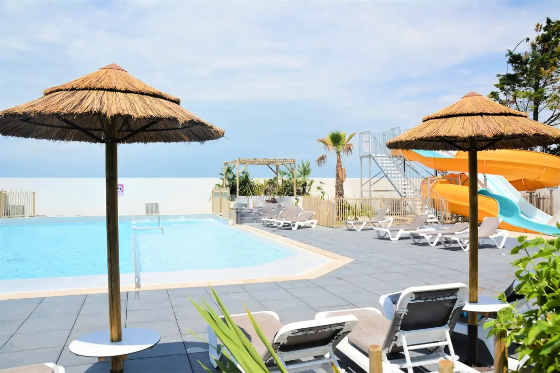 Camping Paradis au Port de l'Houmeau 4 étoiles★★★★