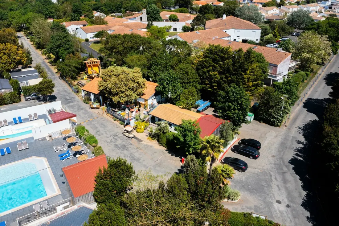 Camping Paradis au Port de l'Houmeau 4 étoiles★★★★