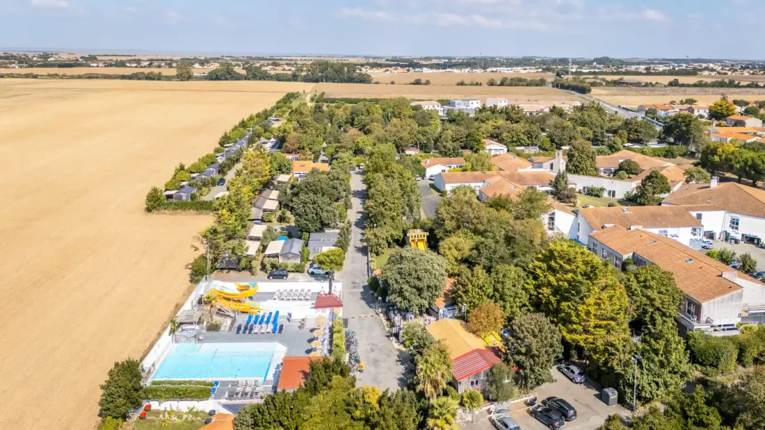 Camping Paradis au Port de l'Houmeau 4 étoiles★★★★