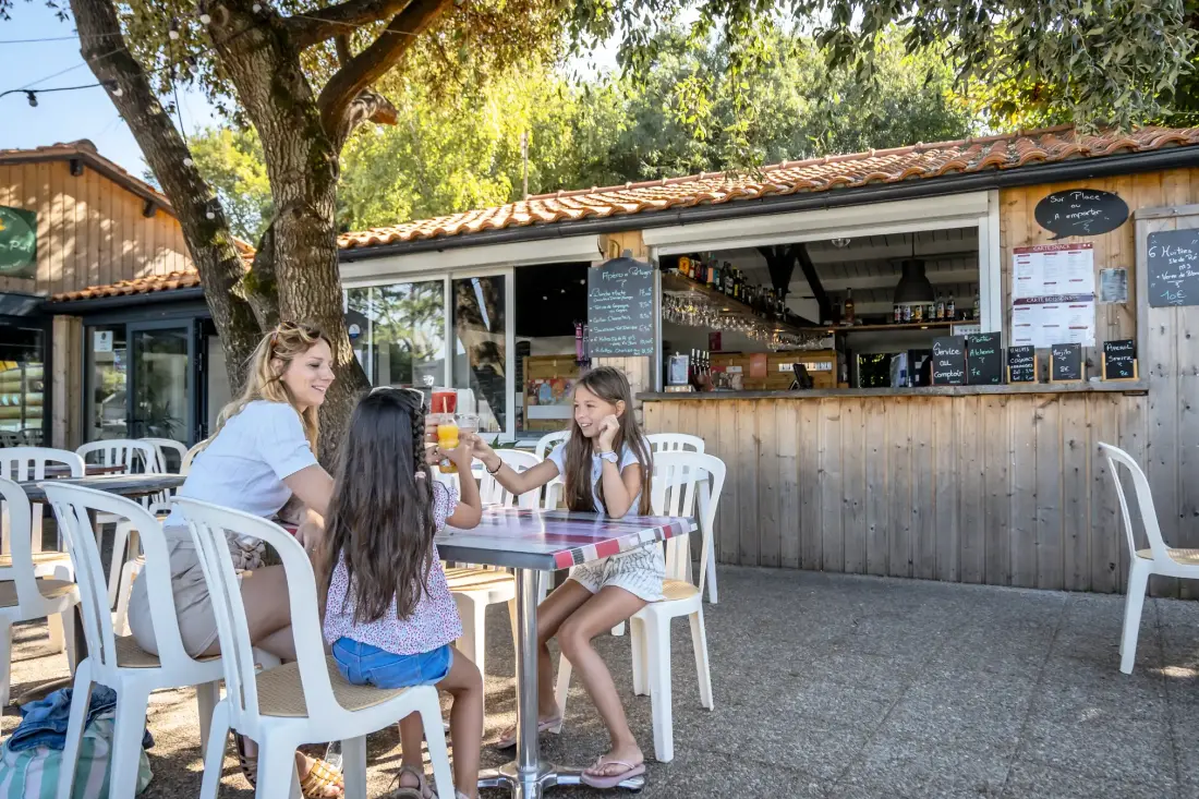 Camping Paradis au Port de l'Houmeau 4 étoiles★★★★