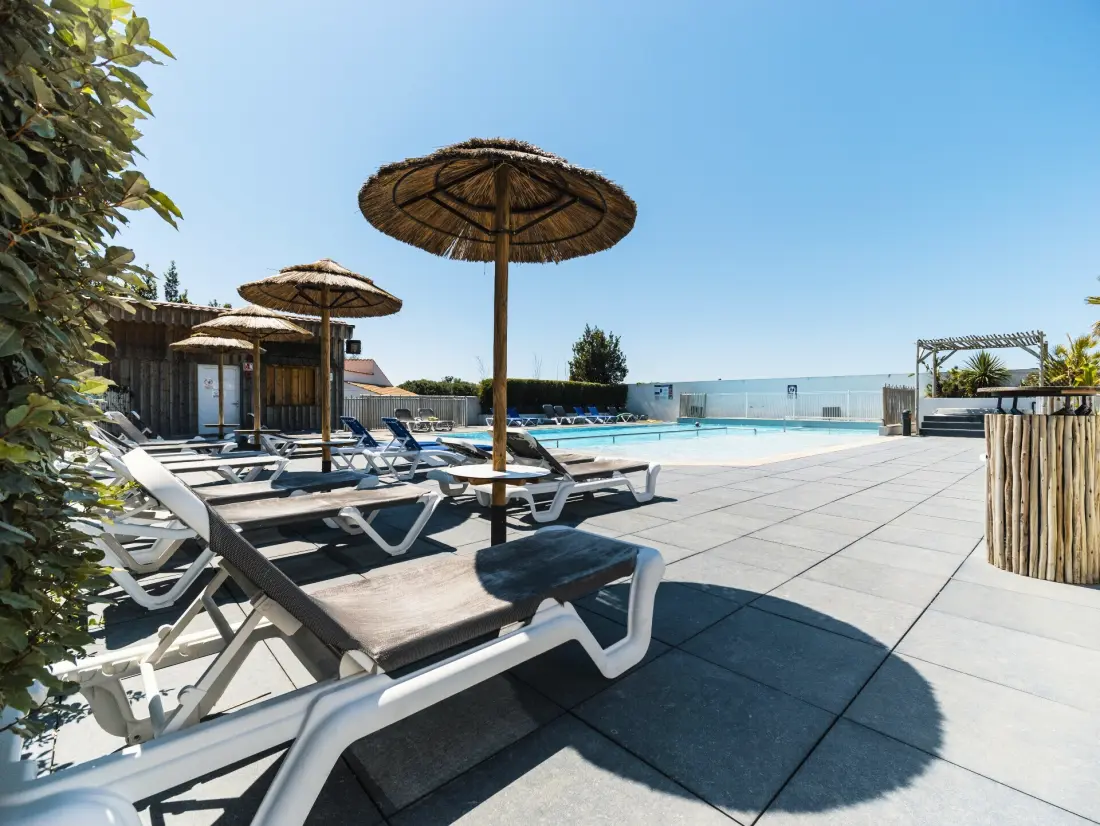 Camping Paradis au Port de l'Houmeau 4 étoiles★★★★