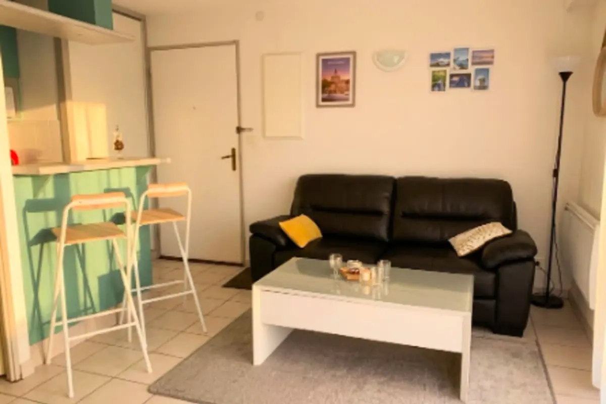 Studio Avec Terrasse De 25 M² & Parking Privé - - La Rochelle - 1