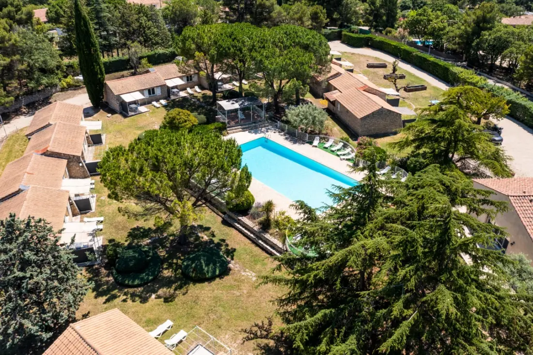 Gîte Avec Piscine Au Calme