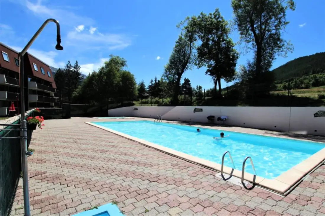Appt De Charme Avec Piscine Au Pied Des Pistes