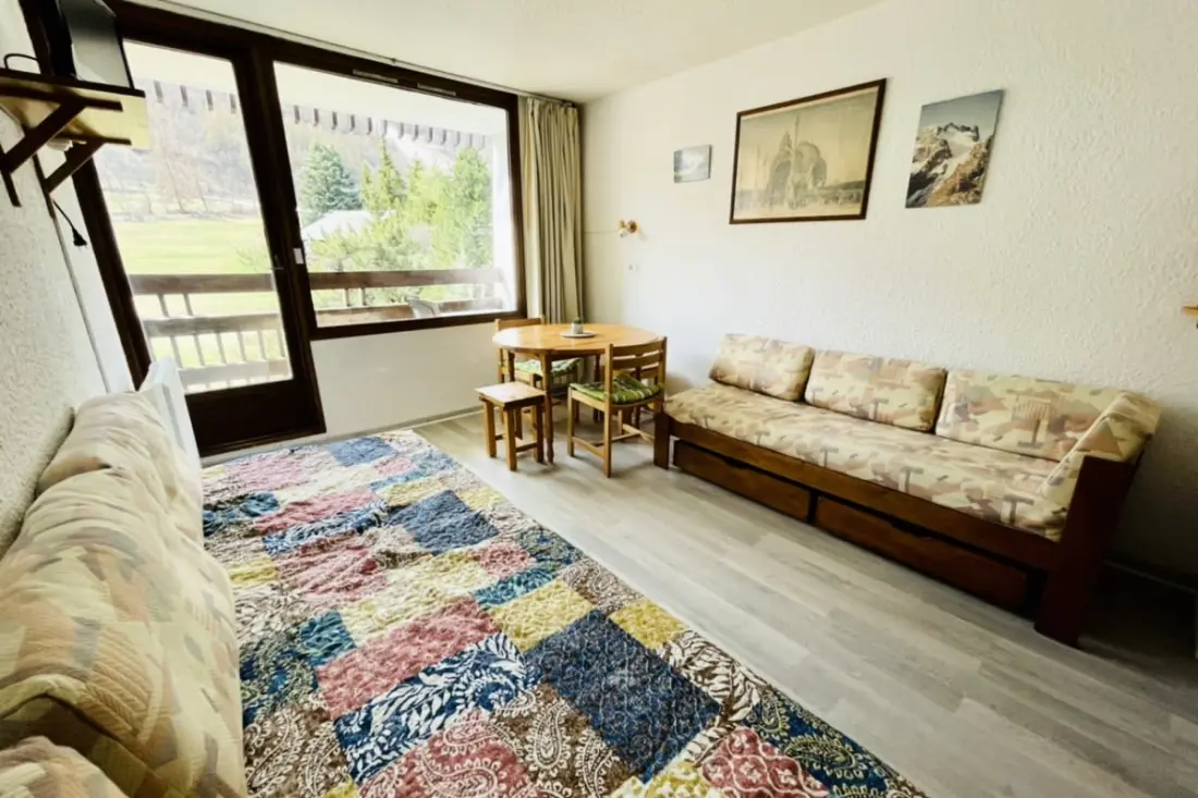 Beau 28m² Avec Superbe Vue à La Salle Les Alpes