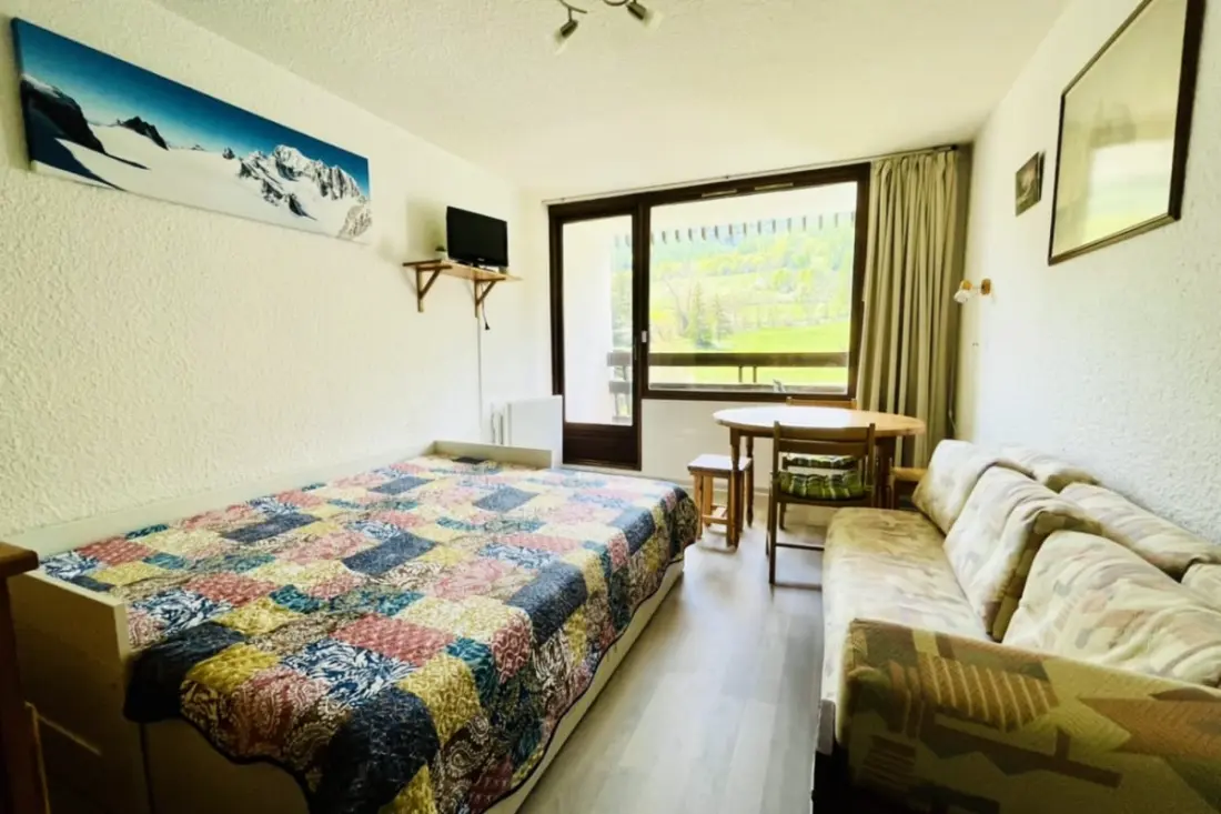 Beau 28m² Avec Superbe Vue à La Salle Les Alpes