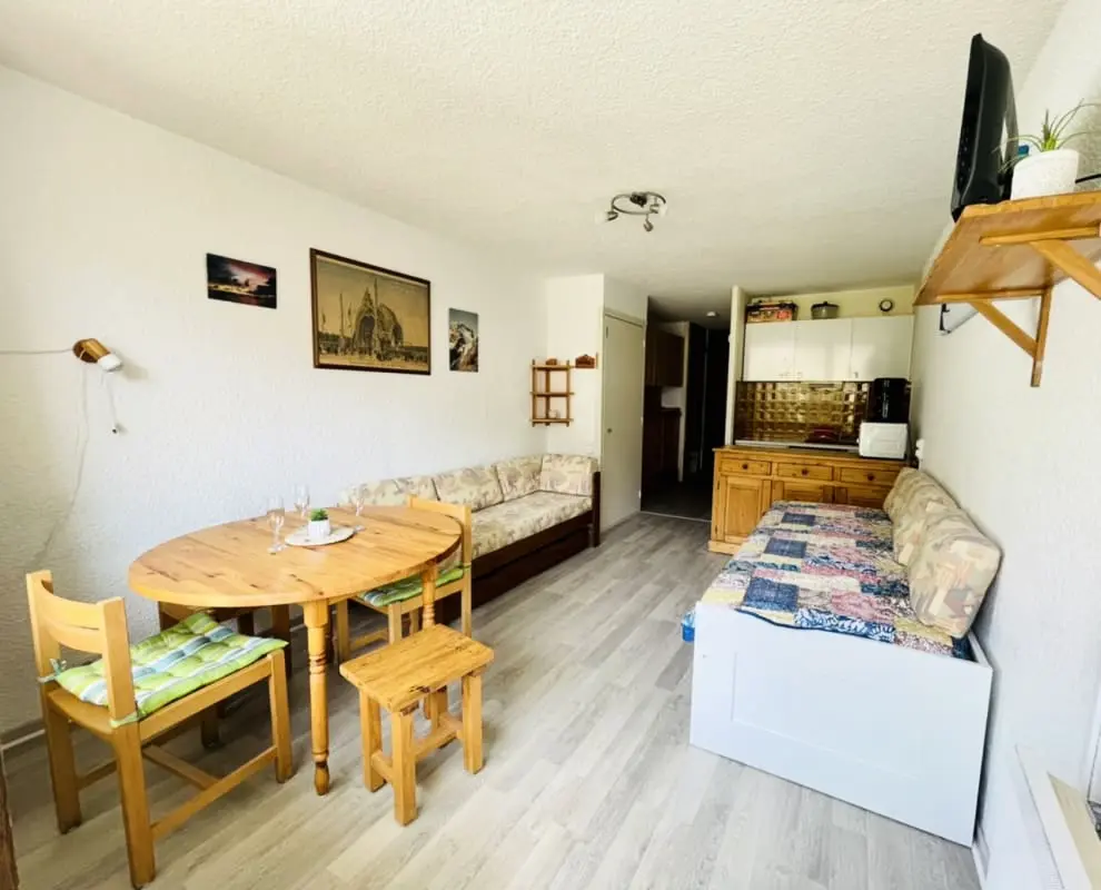 Beau 28m² Avec Superbe Vue à La Salle Les Alpes