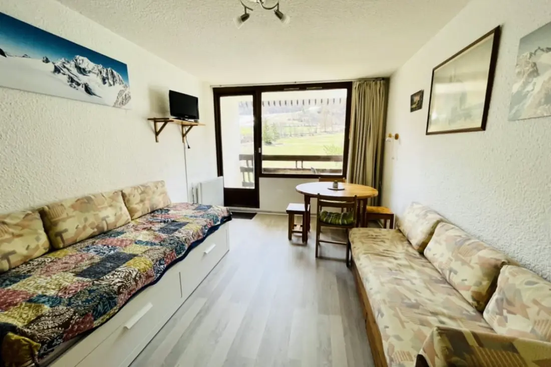 Beau 28m² Avec Superbe Vue à La Salle Les Alpes