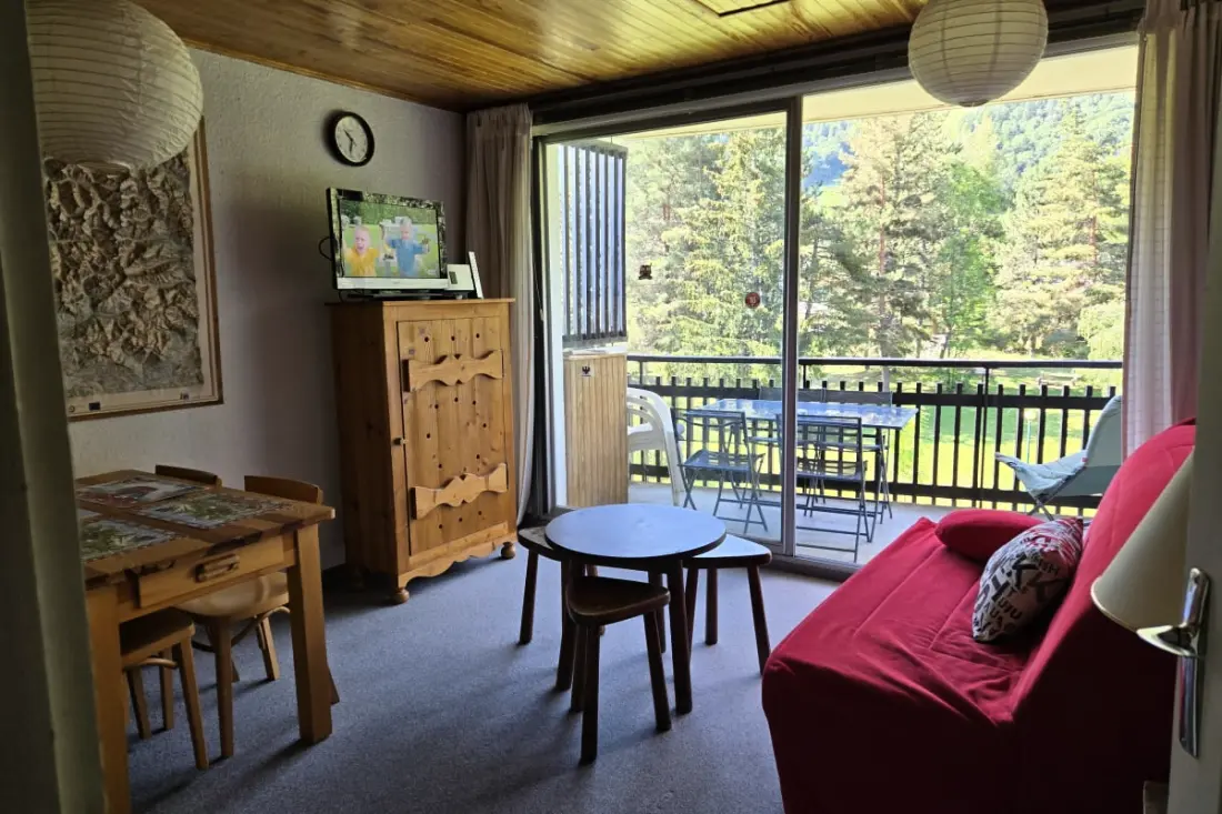 Studio Balcon Et Vue Montagne à La Salle-les-alpes