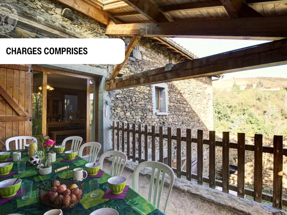 Maison de Vacances LA TERRASSE-SUR-DORLAY