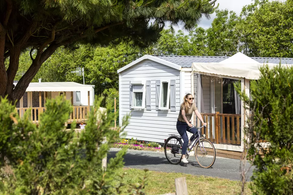 Camping Romanée La Belle Henriette4 étoiles★★★★