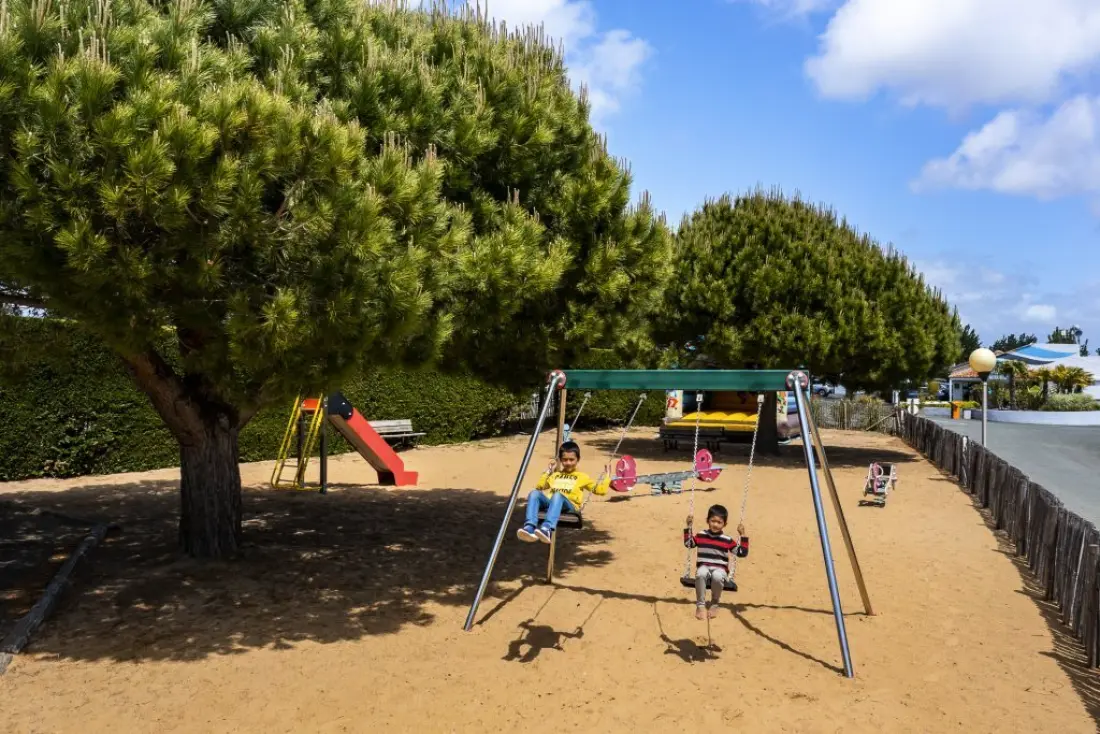 Camping Romanée Les Rouillères 4 étoiles★★★★