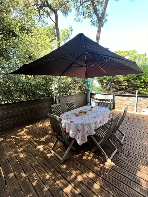 Chalet à L'ombre Des Arbres Avec Climatisation