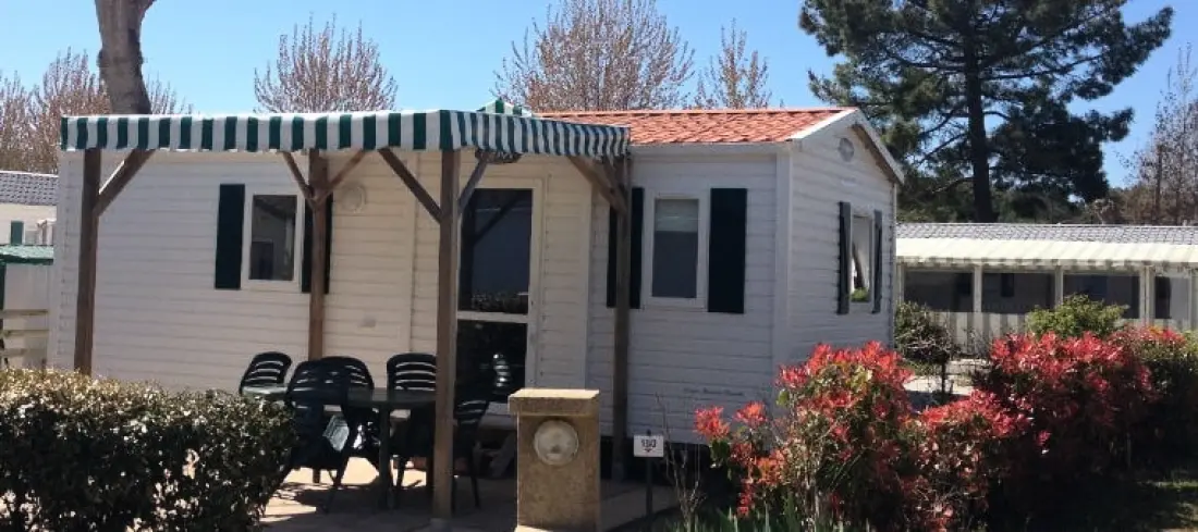 Flower Camping l'Escale du Perthuis 4 étoiles★★★★