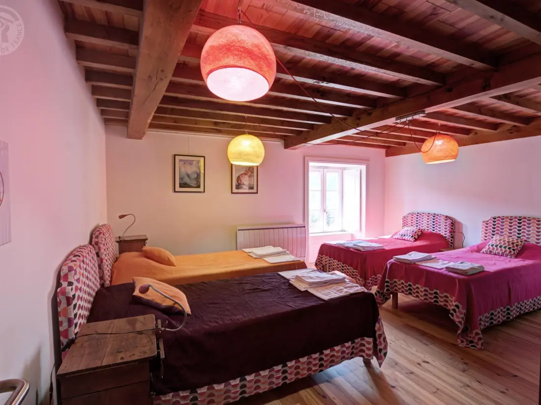Maison de Vacances LA VALLA-SUR-ROCHEFORT
