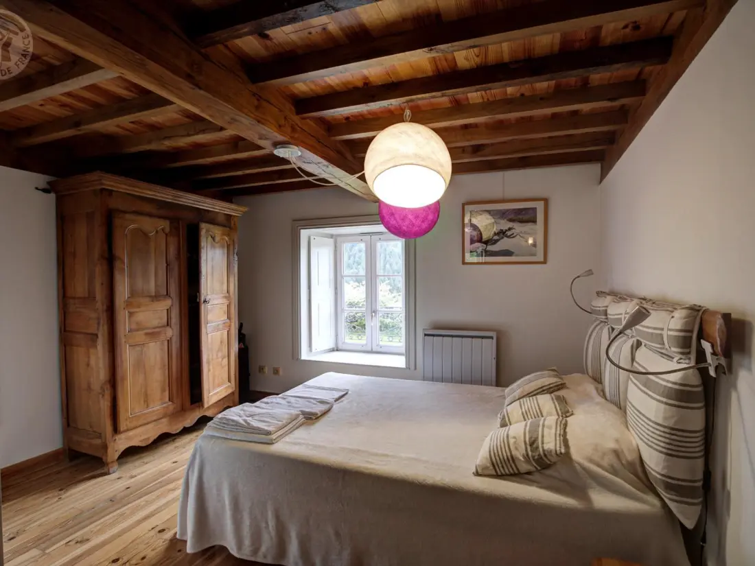 Maison de Vacances LA VALLA-SUR-ROCHEFORT