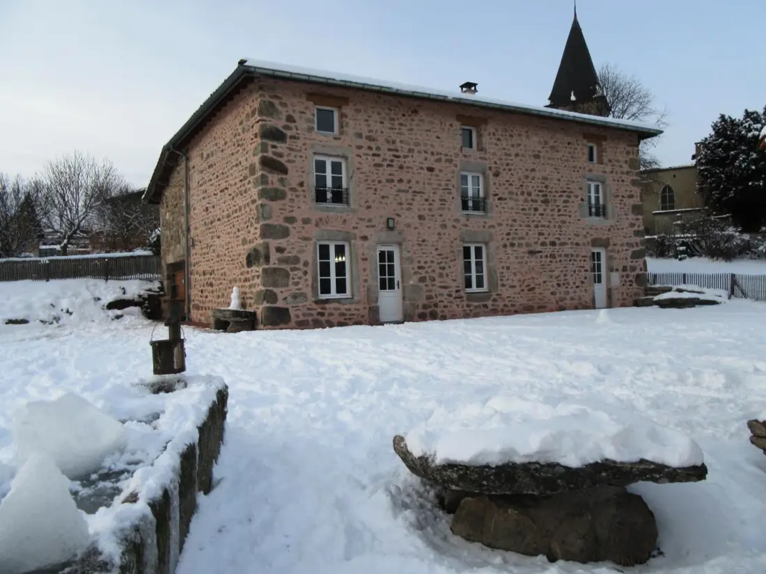 Maison de Vacances LA VALLA-SUR-ROCHEFORT