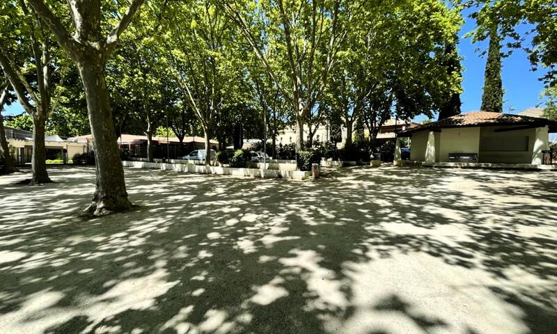 Villa En Campagne Avec Piscine - - Lambesc - 28