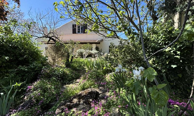 Villa En Campagne Avec Piscine - - Lambesc - 1