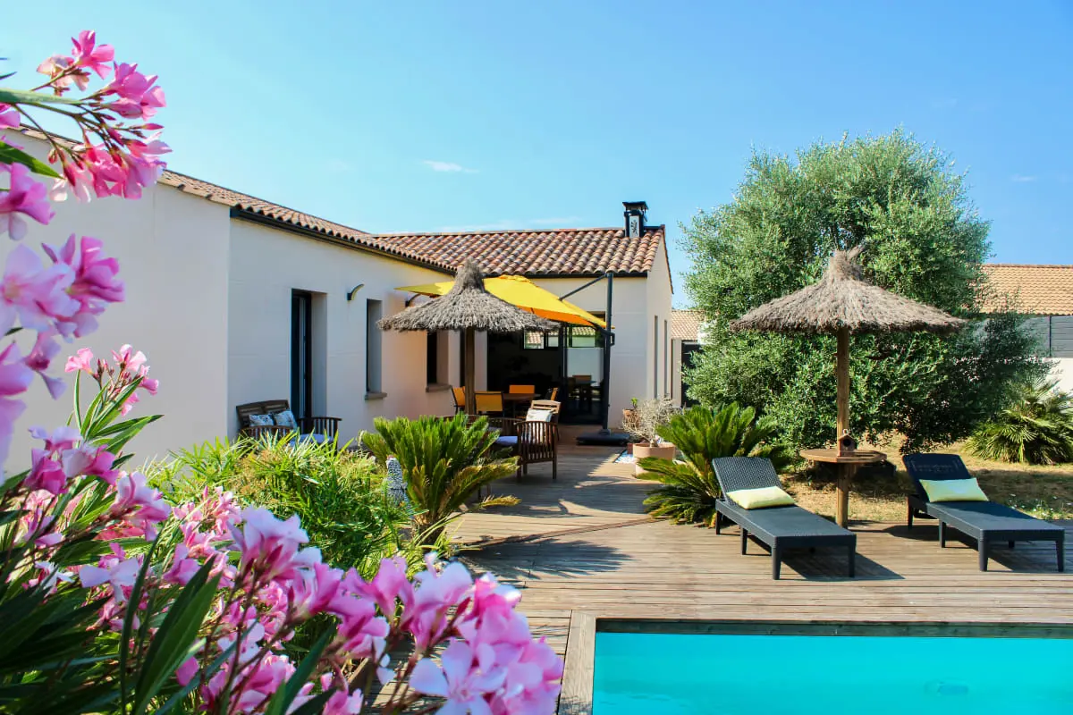 Villa Terra Nova : Piscine Chauffée, Bains À Remous & Nature, 10min Océan, 8p - - Landevieille - 1