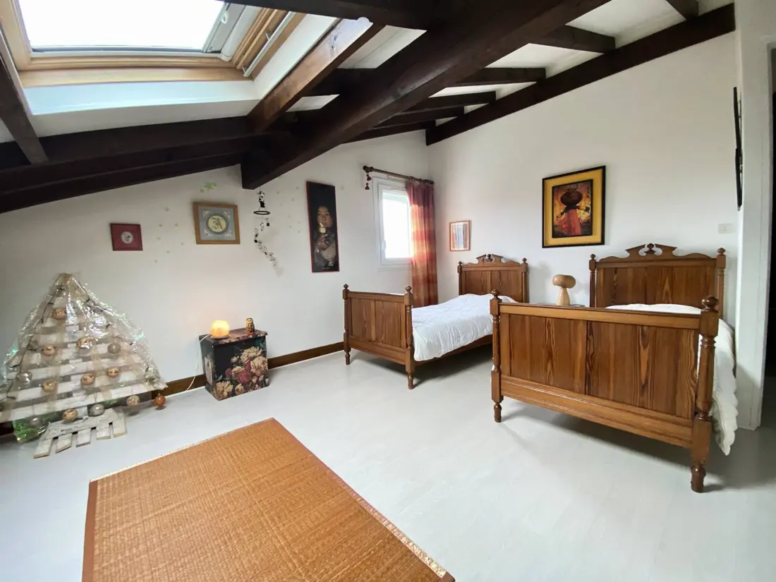Maison de Vacances LARRESSORE 12