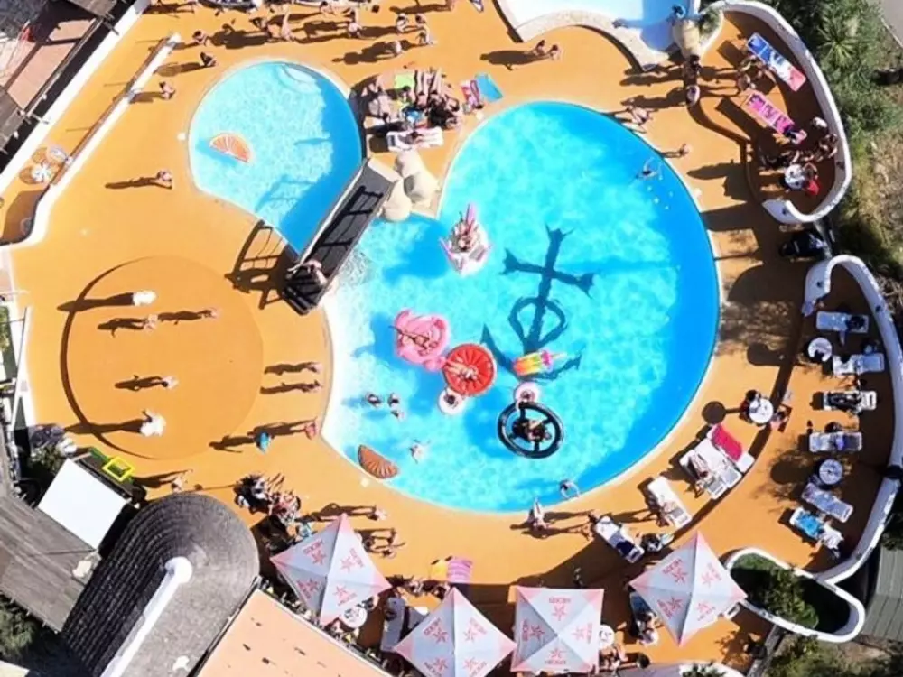 Camping Le Camarguais3 étoiles★★★