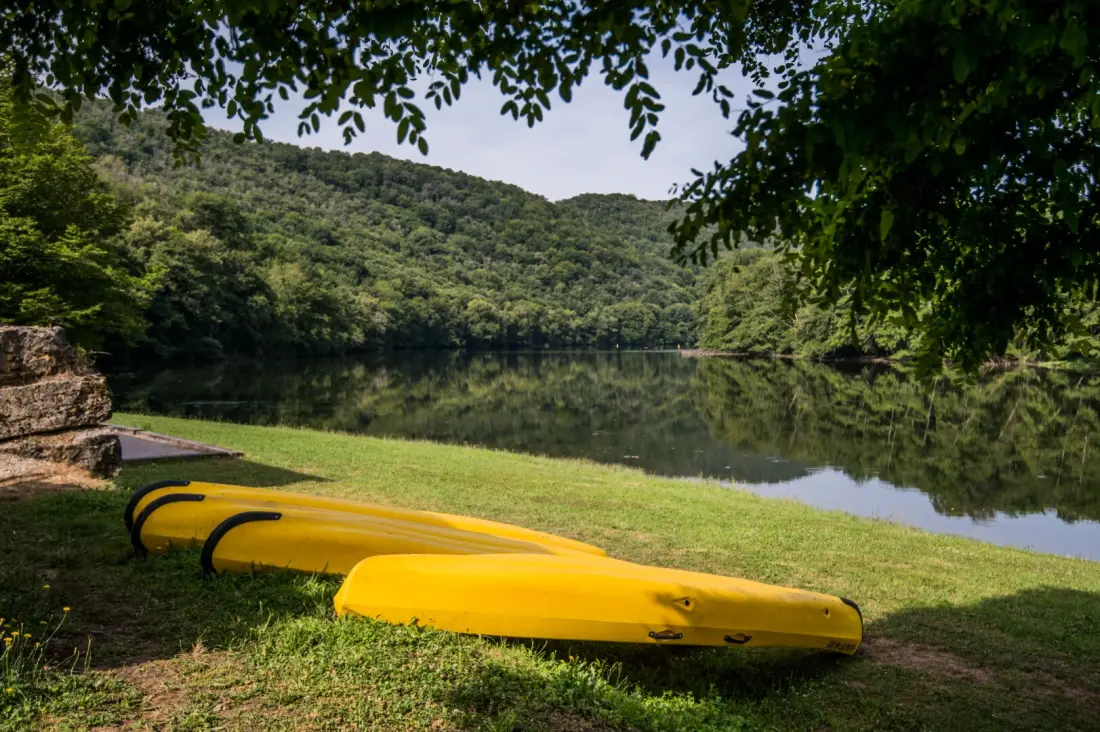 Camping maeva Escapades Le Lac Laval-de-Cère 3 étoiles★★★