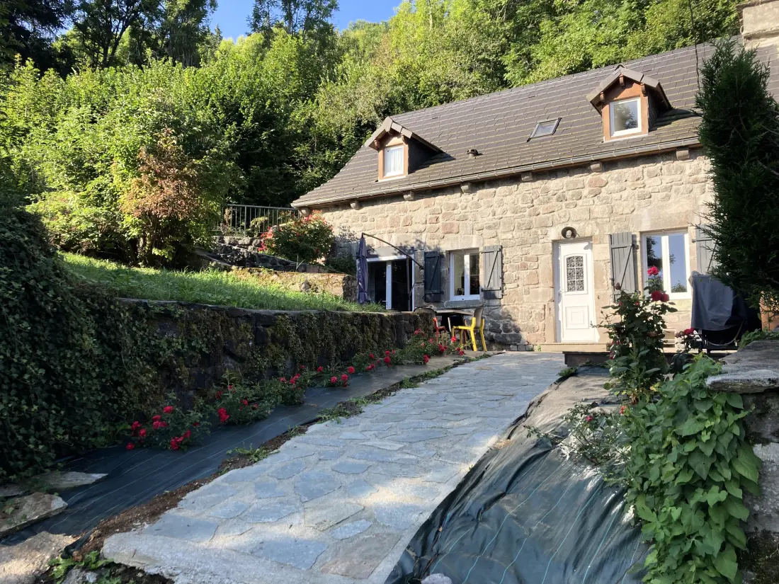 Maison à Laveissiere