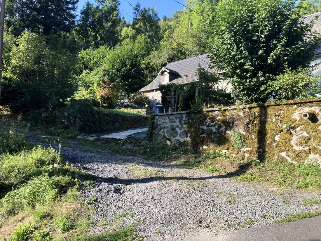 Maison à Laveissiere