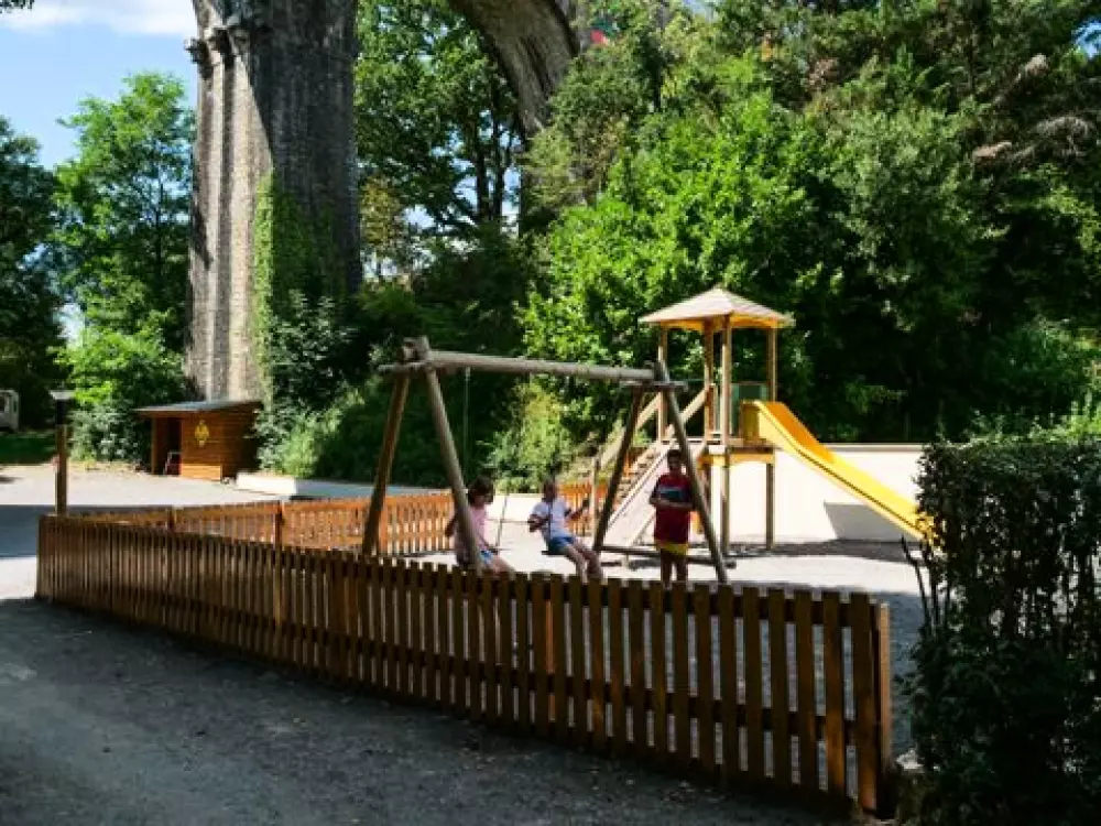 Camping Les Rives D'Auzon 3 étoiles★★★