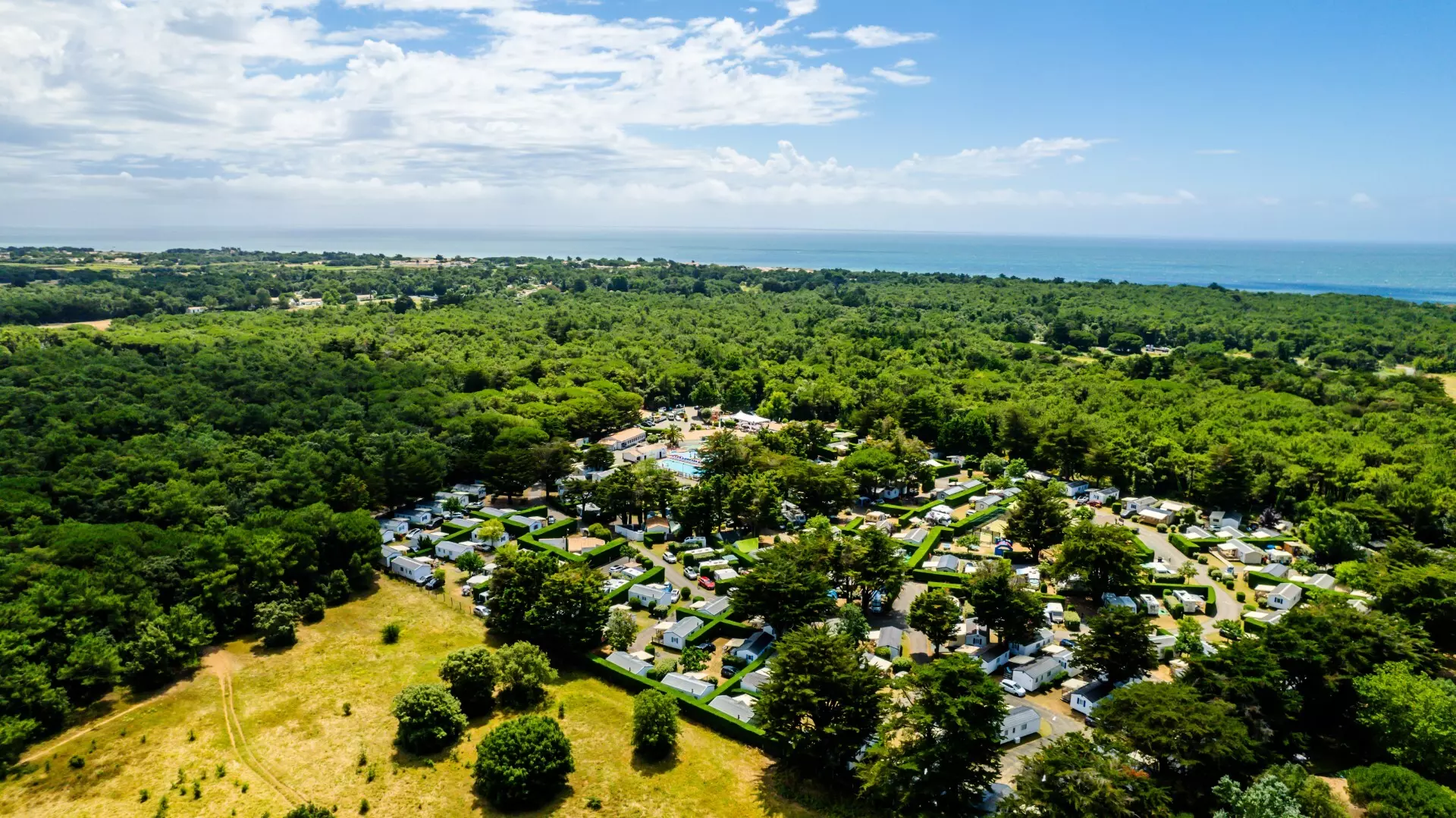 Camping Au Val de Loire en Ré 4* - 1