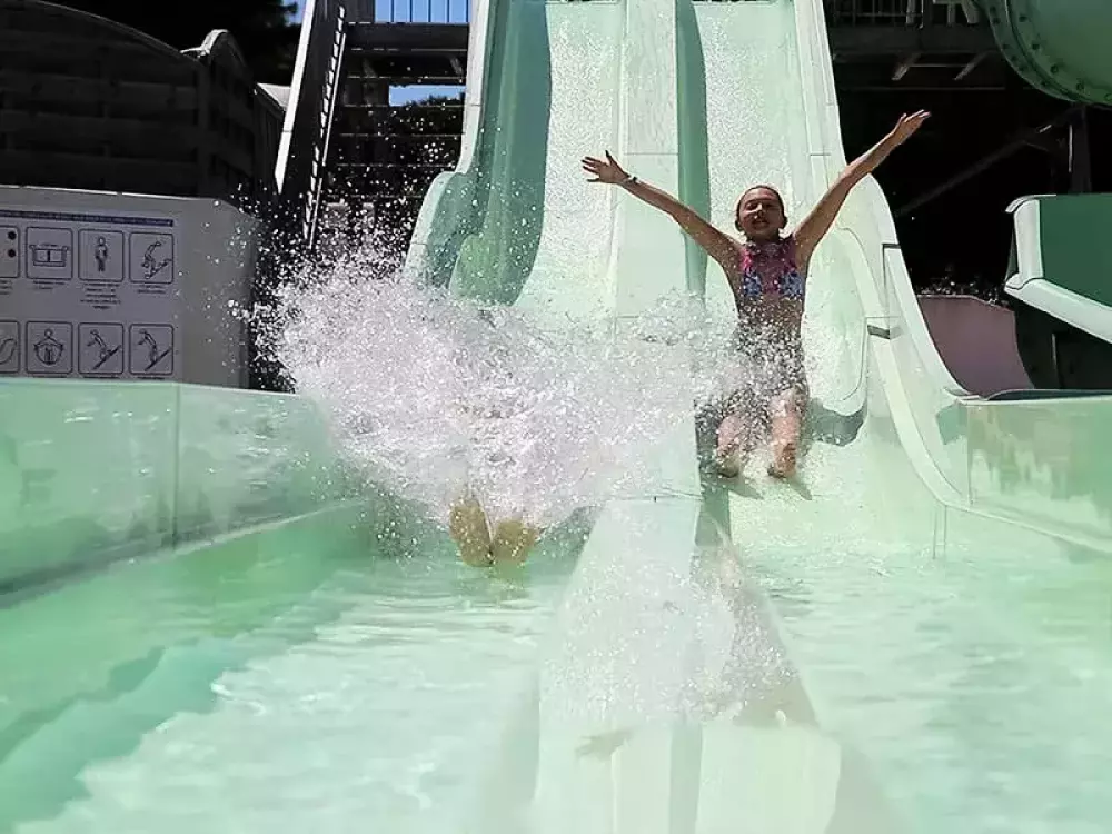 Camping Au Val de Loire en Ré 4 étoiles★★★★