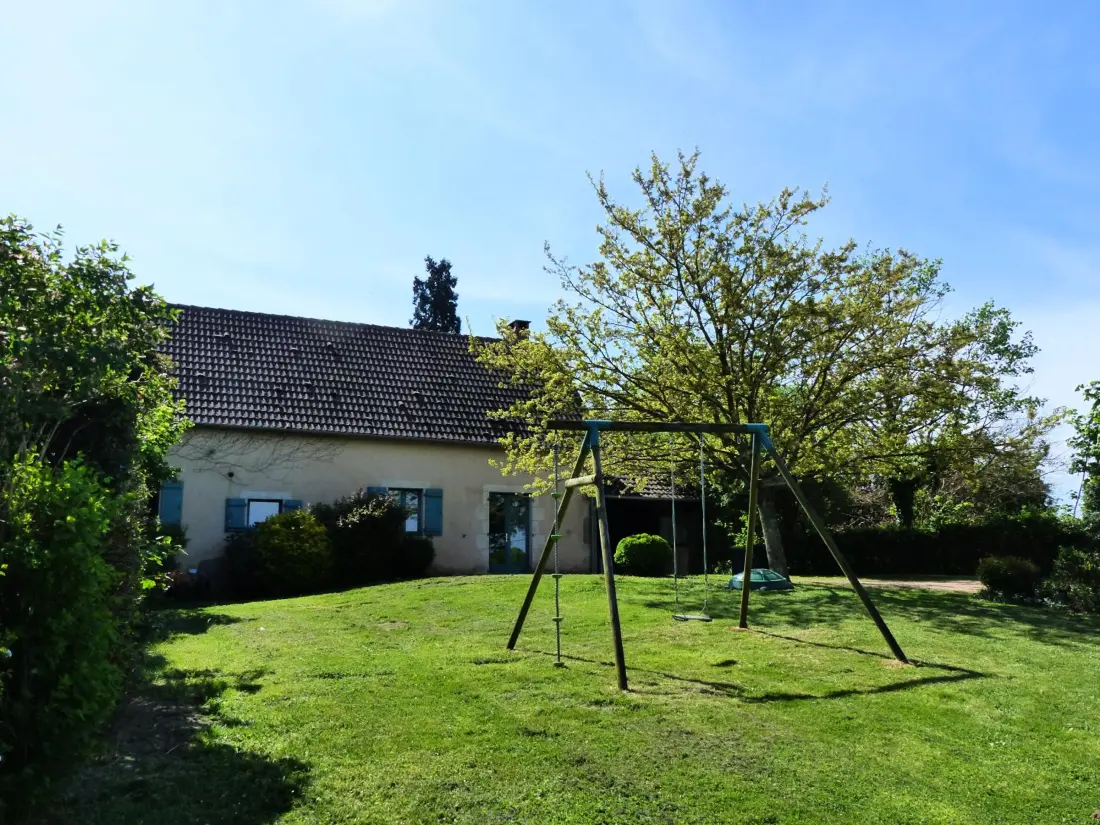 Maison de Vacances Le Brethon 3