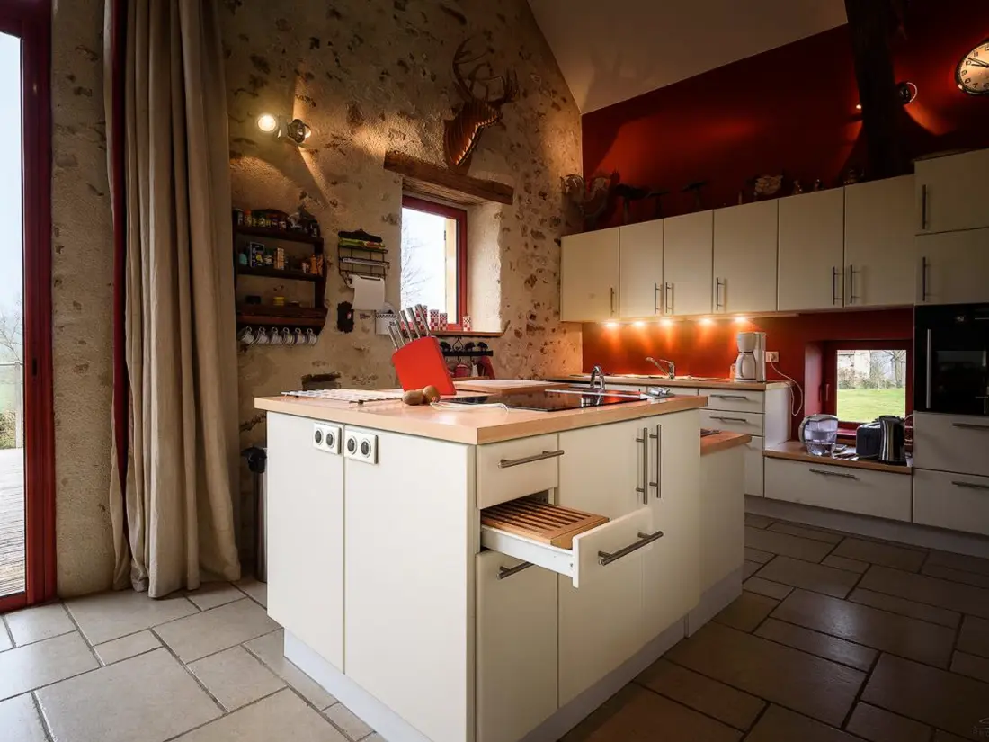 Maison de Vacances Le Brethon 4