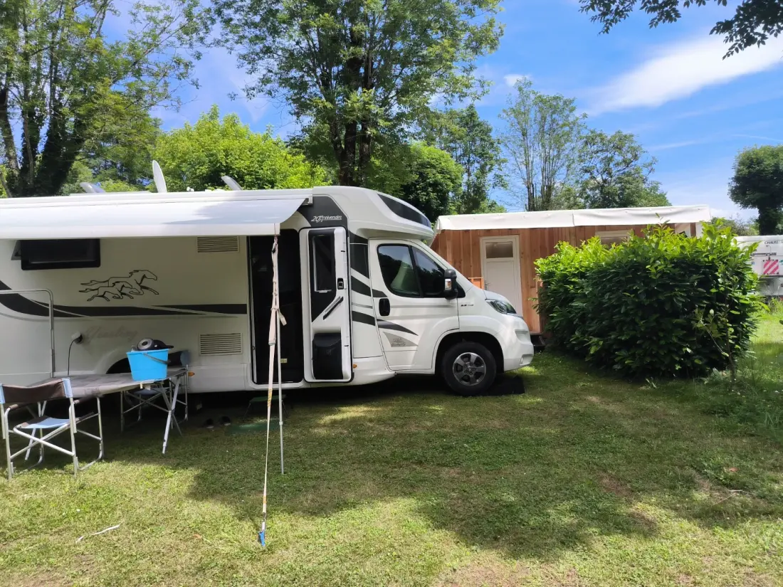 Camping Paradis Le Rocher de la Granelle 3 étoiles★★★