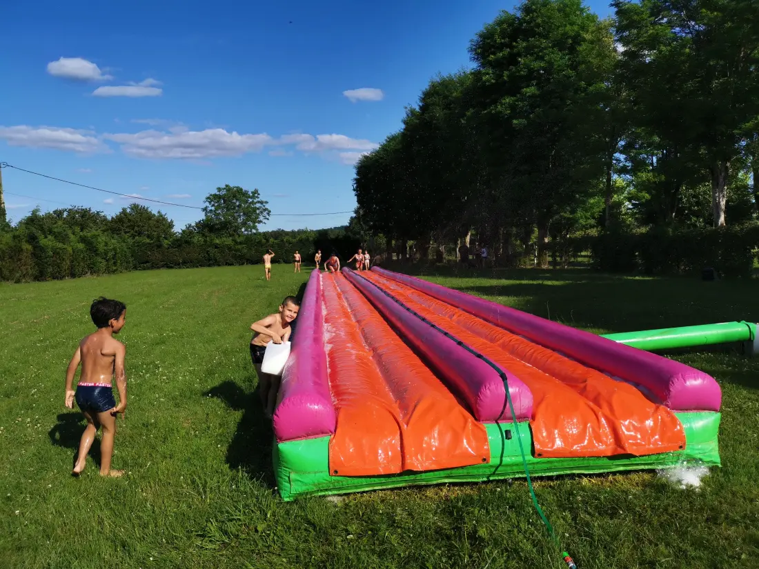 Camping Paradis Le Rocher de la Granelle 3 étoiles★★★