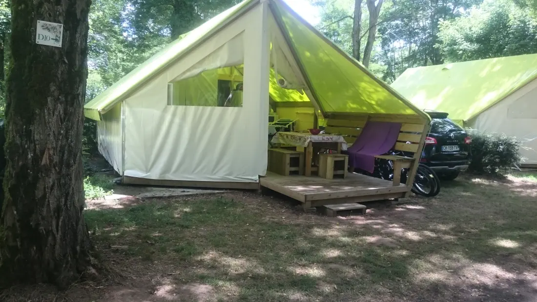 Camping Paradis Le Rocher de la Granelle 3 étoiles★★★