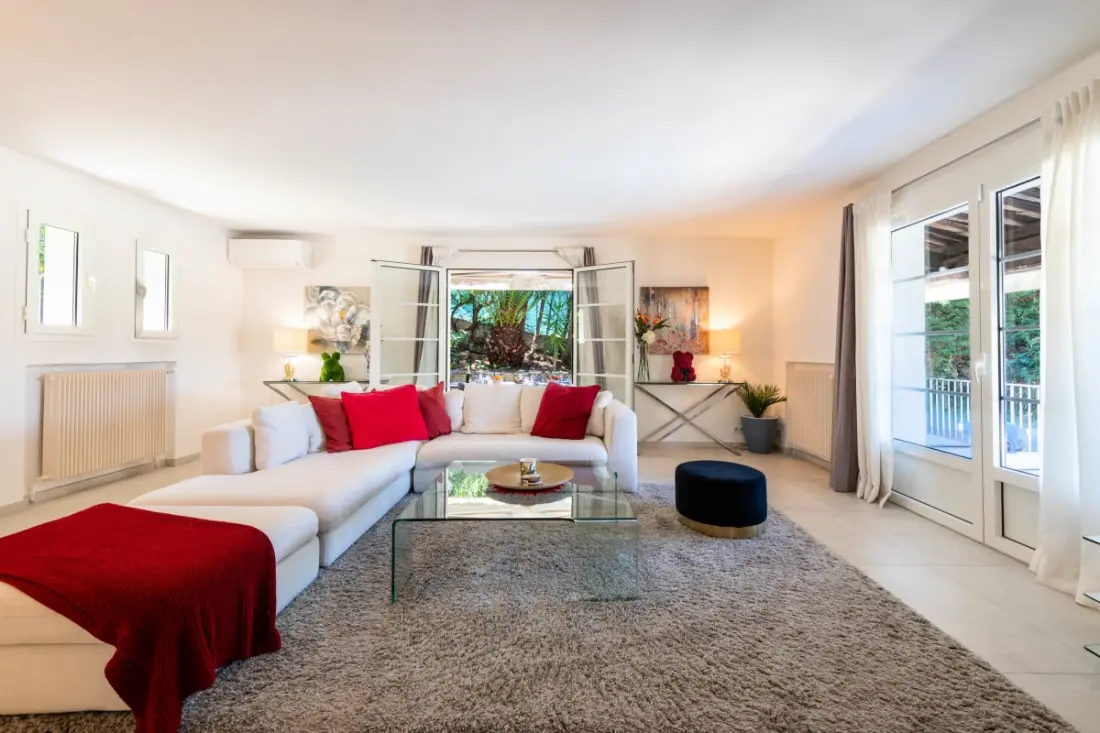 Résidence Villa 210m² Avec Piscine - Mougins