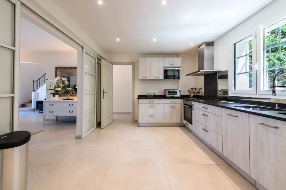 Résidence Villa 210m² Avec Piscine - Mougins